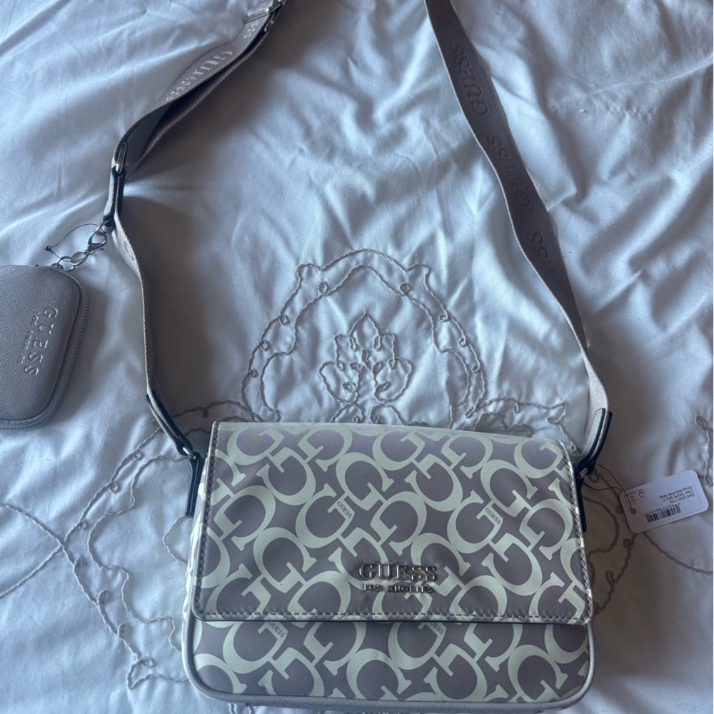 GUESS BAG NEW WITH TAG